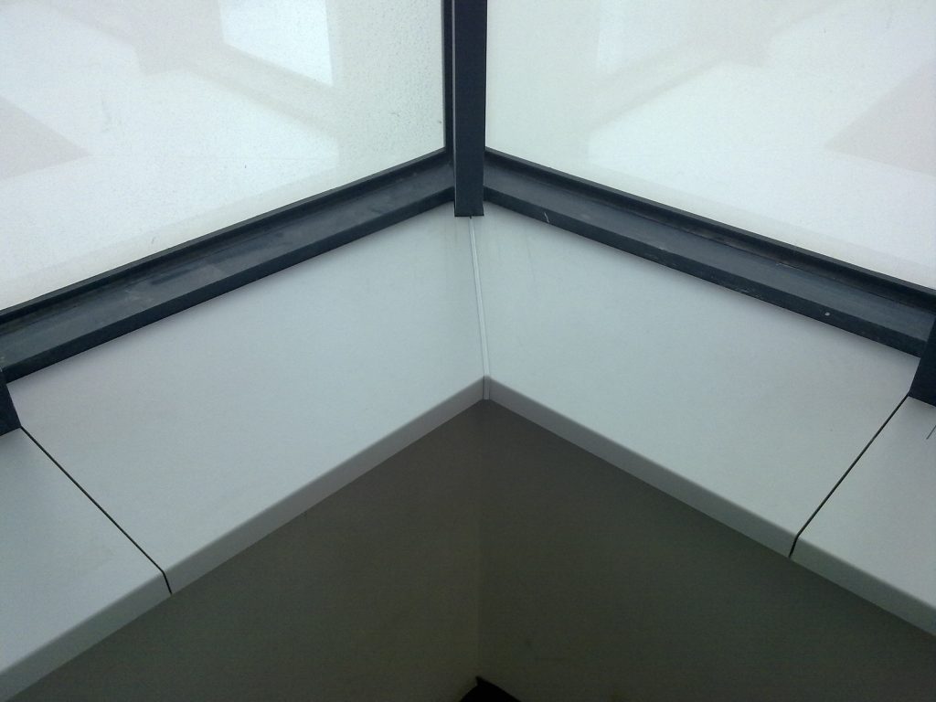 25122012985